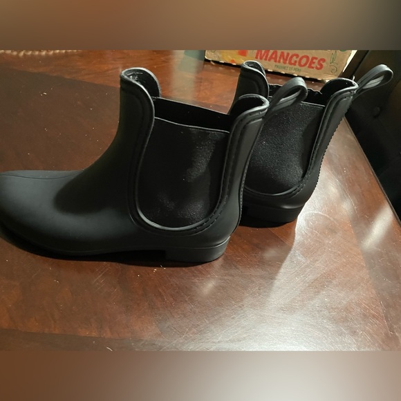 Jeffrey Campbell Havana Last Matte Black Rain Ankle Booties Womens Size 8 - Picture 6 of 9